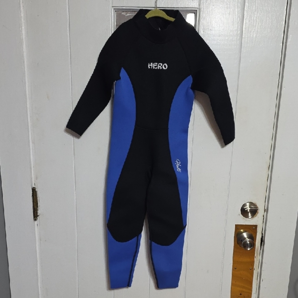 Hevto Hero‎ Kids Neoprene Wet Suit Black/Blue Back Zip W/Pull Sz 8 EUC